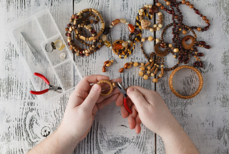 Want to Start Selling Your Craft? Here’s What to Do First Want to Start Selling Your Craft? Here’s What to Do First - sell online, etsy, crafts, bussiness