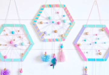 15 Awesome DIY Dreamcatcher Tutorials (Part 2) - Handmade and DIY Dreamcatchers, DIY Dreamcatcher Tutorials, DIY Dreamcatcher