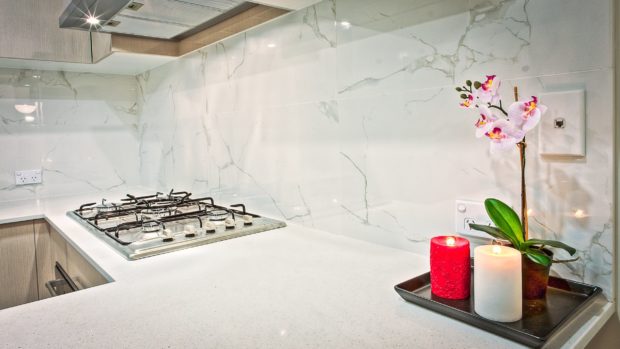 Revamp Your Kitchen Backsplash Without Spending A Fortune Revamp Your Kitchen Backsplash Without Spending A Fortune - update, tips, remodel, kitchen, ideas, diy, Backsplash, acrylic