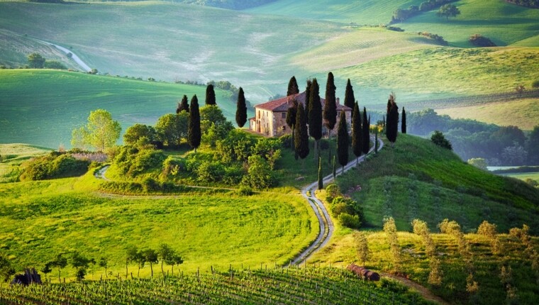 A Tourist-friendly Vacation: The Choice Of Successful Tours And Personalized Offers A Tourist-friendly Vacation: The Choice Of Successful Tours And Personalized Offers - venice, vacation, tuscany, tours, tourists, rome, milan, lombardy, Italy, florence, destinations