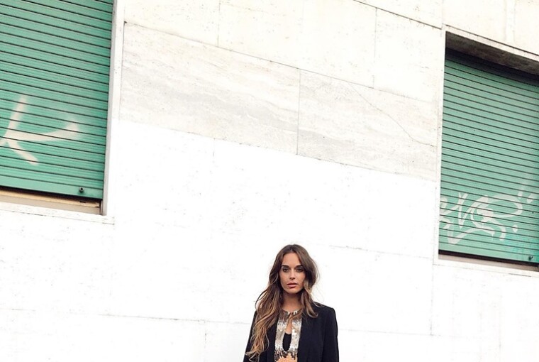 15 Fall Outfits We Always "Fall" Back On 15 Fall Outfits We Always "Fall" Back On - fall street style, fall outifit ideas, fall fashion, cute fall outfit