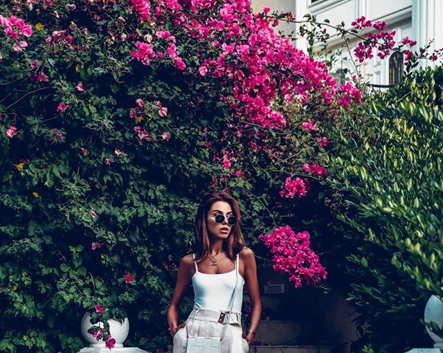 What To Wear With White Jeans – 15 Outfit Ideas What To Wear With White Jeans – 15 Outfit Ideas - white pants outfit ideas, white pants, white jeans outfit ideas, white jeans