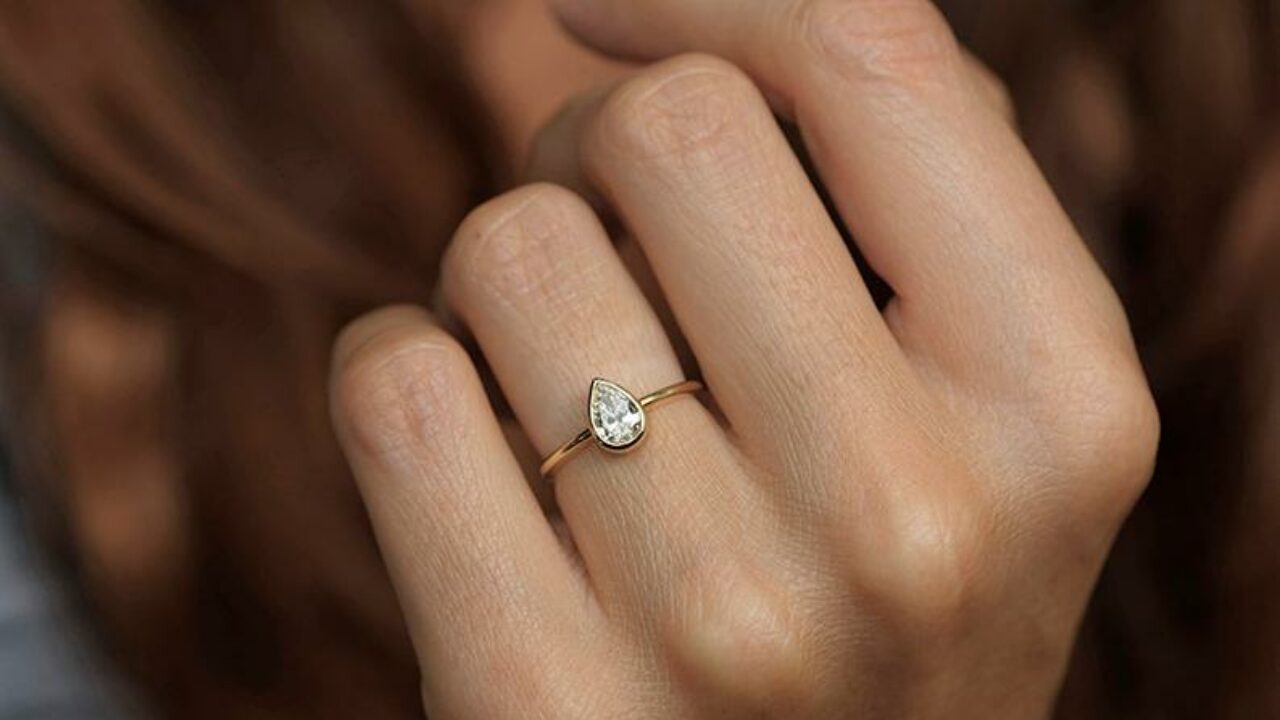 5 Reasons to Shop Engagement Rings with your Partner