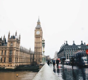 4 Great Ways to Get Cheaper Student Travel Around the UK - UK, travel, transport, student, london, food and drinks, discount, attractions, accommodation