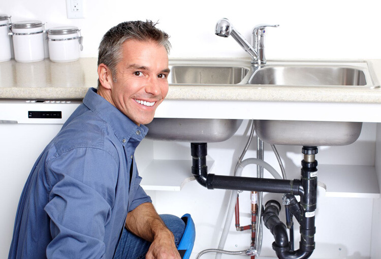 Top Signs that you Need to Hire a Plumber - water, rusty water, plumber, overflowing, leaking, hire, drainage, bad odors