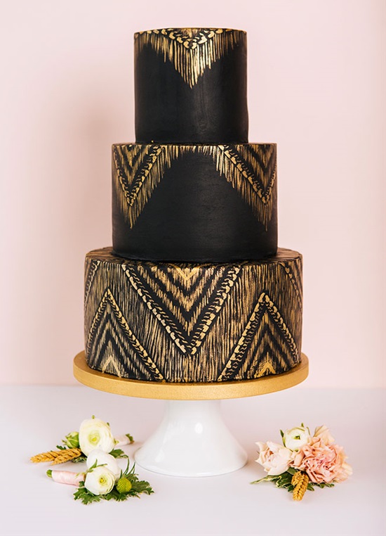 15 Breathtaking Black Wedding Cakes - Winter Wedding Cakes, wedding cakes, Black Wedding Cakes, Black Cakes