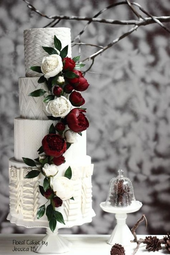 15 Gorgeous Winter Wedding Cakes - Winter Wedding Cakes, Winter Wedding cake, winter wedding, Romantic Winter Weddings, DIY Winter Wedding Decorations