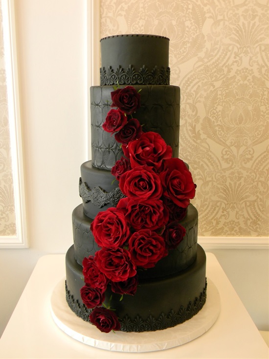 15 Breathtaking Black Wedding Cakes - Winter Wedding Cakes, wedding cakes, Black Wedding Cakes, Black Cakes