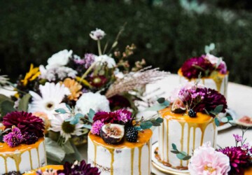 15 Stunning Drip Wedding Cakes - Winter Wedding Cakes, wedding cakes, Drip Wedding Cakes, Drip