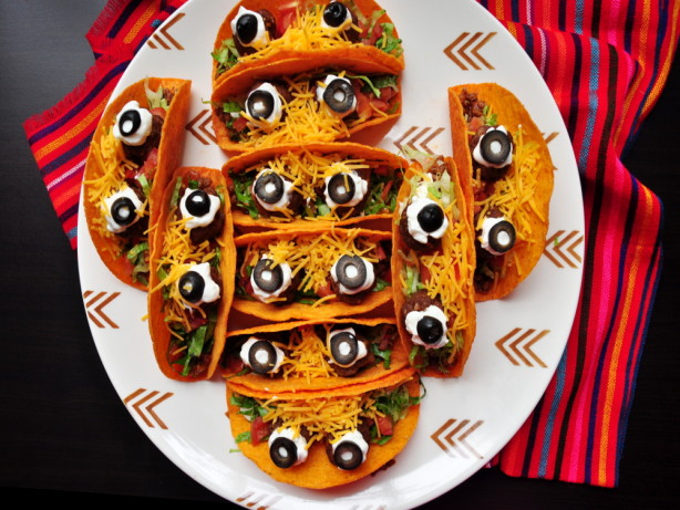 15 Easy Appetizers for a Spooktacular Halloween Party (Part 1) 15 Easy Appetizers for a Spooktacular Halloween Party (Part 1) - Halloween Party Food Ideas for Kids, Halloween Party Food Ideas, Halloween Party Food, Halloween Party Desserts, Halloween party, Halloween Appetizer, appetizer recipes