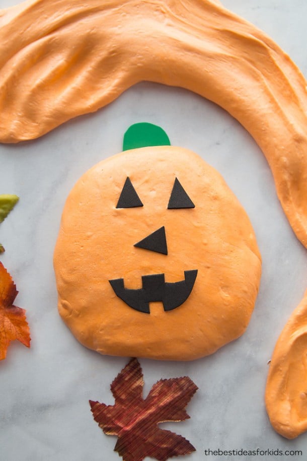 15 Cute and Easy Halloween Pumpkin Crafts for Kids (Part 1)