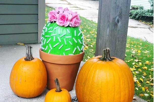 16 Amazing Pumpkin Painting Ideas - Pumpkin Painting Ideas, Pumpkin Ideas, No-Carve Pumpkin Decorating, No-Carve Pumpkin, DIY pumpkin