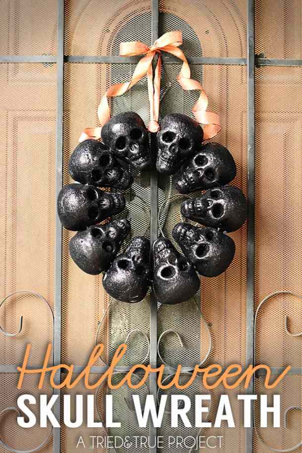 15 DIY Halloween Wreath Ideas (Part 2) - DIY Halloween Wreaths, DIY Halloween Wreath Ideas, diy Halloween wreath