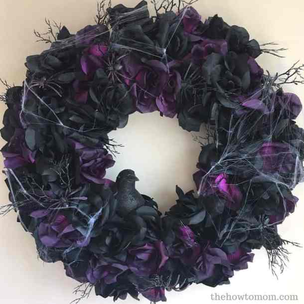 15 DIY Halloween Wreath Ideas (Part 1) - Halloween Wreath Ideas, DIY Halloween Wreaths, DIY Halloween Wreath Ideas, diy Halloween wreath