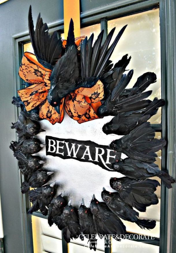 15 DIY Halloween Wreath Ideas (Part 1) - Halloween Wreath Ideas, DIY Halloween Wreaths, DIY Halloween Wreath Ideas, diy Halloween wreath