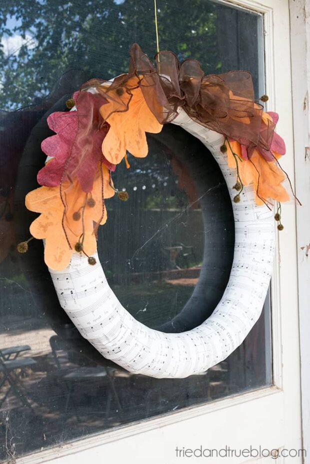 15 Easy Fall Decorating Projects (Part 1) - Farmhouse Fall Decorating Ideas, Farmhouse Fall Decorating, Fall Decorating Projects, fall Decorating Ideas, Fall Decorating