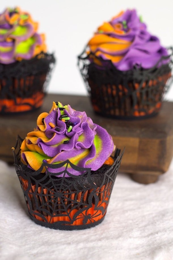 15 Cute and Spooky Halloween Cupcakes (Part 2) - Halloween Dessert, halloween cupcakes