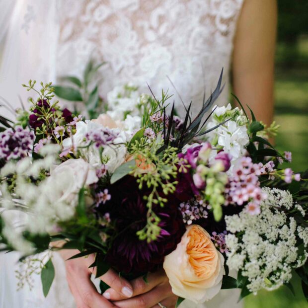 15 Prettiest Bouquets Ideas for Fall Wedding (Part 2) - fall wedding theme, fall wedding flowers, fall wedding Bouquets, fall wedding