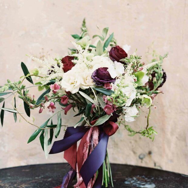 15 Prettiest Bouquets Ideas for Fall Wedding (Part 2) - fall wedding theme, fall wedding flowers, fall wedding Bouquets, fall wedding
