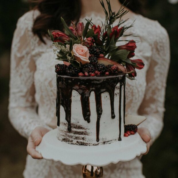  
PHOTO BY B MATHEWS CREATIVE; CAKE BY PATTI CAKES BAKERY