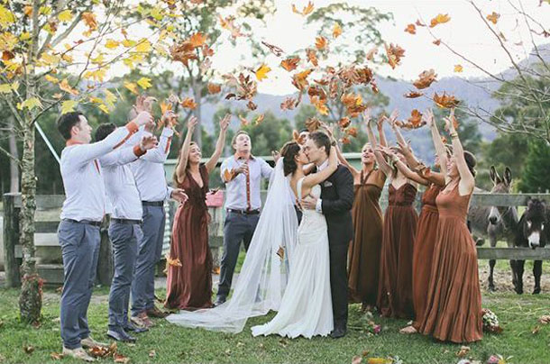 15 Romantic Ways To Incorporate Fall Leaves Into Your Wedding Decor - rustic wedding decoration, Incorporate Fall Leaves Into Your Wedding Decor, Fall Wedding Ideas