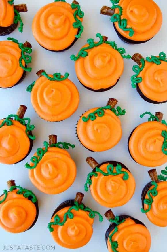 15 Cute and Spooky Halloween Cupcakes (Part 2) - Halloween Dessert, halloween cupcakes