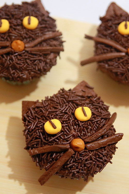 15 Cute and Spooky Halloween Cupcakes (Part 1) - Halloween Dessert, halloween cupcakes