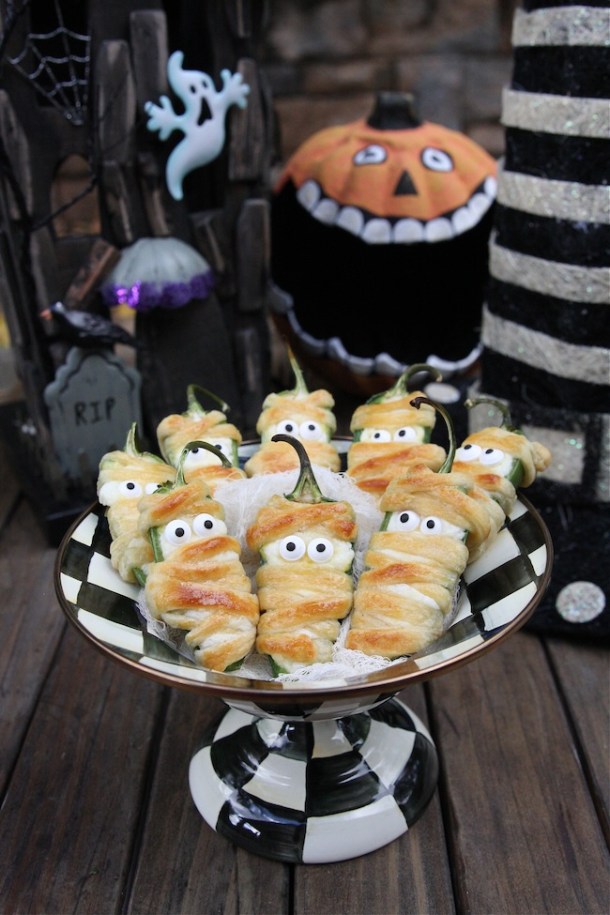 15 Easy Appetizers for a Spooktacular Halloween Party (Part 1) - Halloween Party Food Ideas for Kids, Halloween Party Food Ideas, Halloween Party Food, Halloween Party Desserts, Halloween party, Halloween Appetizer, appetizer recipes