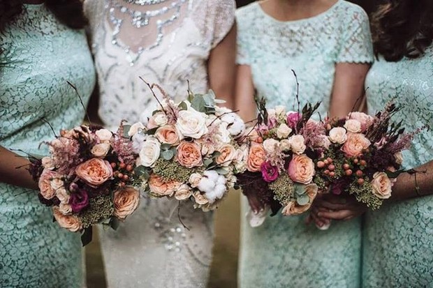 15 Prettiest Bouquets Ideas for Fall Wedding (Part 2) - fall wedding theme, fall wedding flowers, fall wedding Bouquets, fall wedding