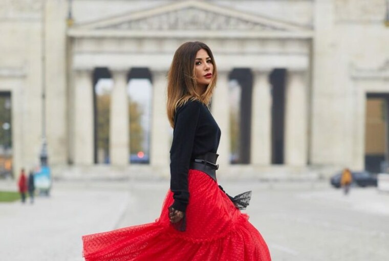 13 Midi Skirt Outfits for This Season 13 Midi Skirt Outfits for This Season - winter midi skirt outfit, street style midi skirt, Midi Skirt Winter outfit, Midi Skirt Winter, Midi Skirt This Winter, midi skirt outfit ideas, midi skirt, fall midi skirt outfit, fall midi skirt
