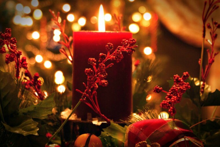 15 Best DIY Christmas Centerpieces (Part 1) - DIY Christmas Centerpieces, Diy Christmas, diy centerpiece, Christmas Centerpieces