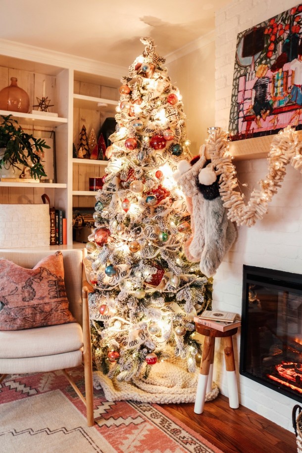 20 Stunning Christmas Tree Ideas 2019 (Part 4) - Diy Christmas tree, Christmas tree skirt, Christmas Tree Ideas, Christmas tree