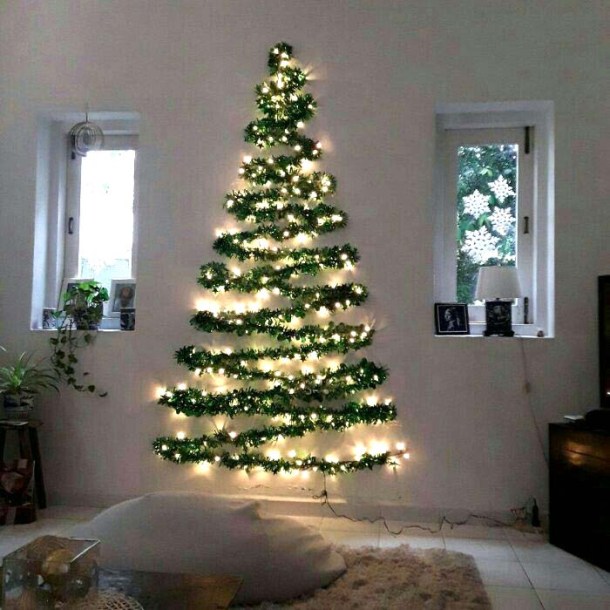 20 Stunning Christmas Tree Ideas 2019 (Part 4) - Diy Christmas tree, Christmas tree skirt, Christmas Tree Ideas, Christmas tree