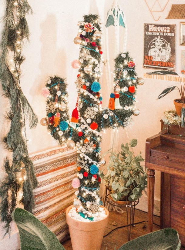 20 Stunning Christmas Tree Ideas 2019 (Part 4) - Diy Christmas tree, Christmas tree skirt, Christmas Tree Ideas, Christmas tree