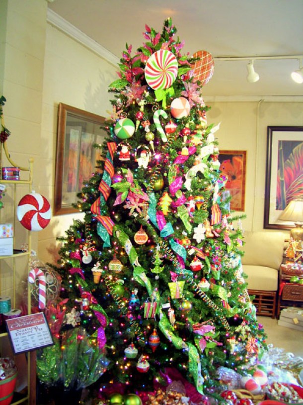 20 Stunning Christmas Tree Ideas 2019 (Part 3) - Farmhouse Christmas Trees, Diy Christmas tree, Christmas Tree Ideas, Christmas Tree Decorating Ideas
