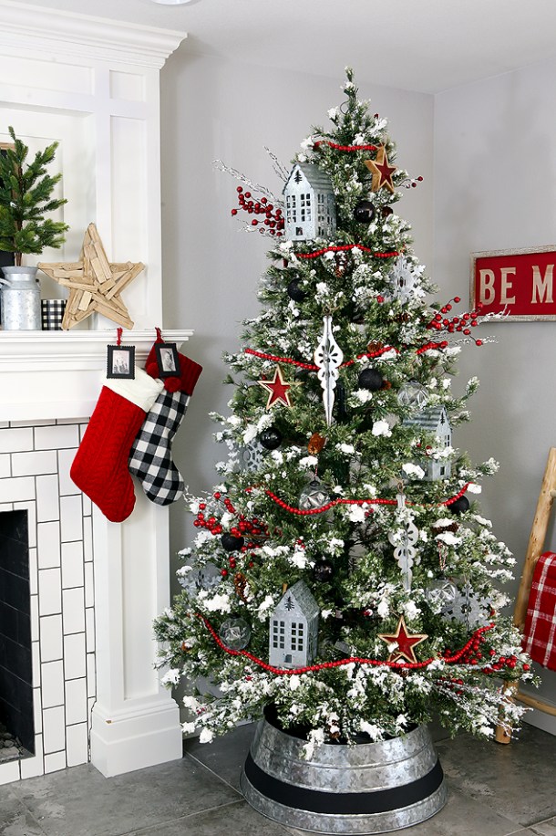 20 Stunning Christmas Tree Ideas 2019 (Part 2) - Christmas Tree Stand Decoration Ideas, Christmas Tree Ideas, Christmas Tree Decorating Ideas, Christmas tree