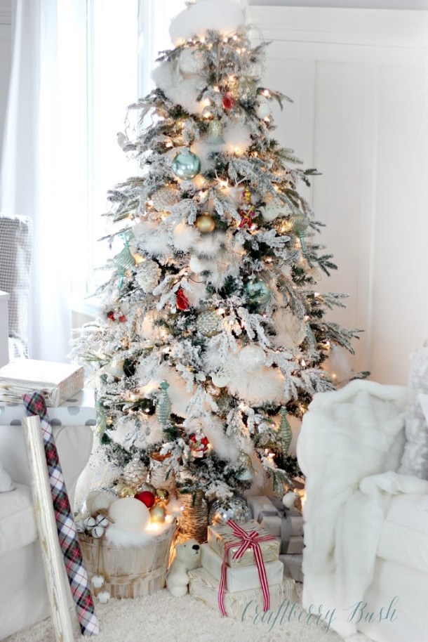 20 Stunning Christmas Tree Ideas 2019 (Part 2) - Christmas Tree Stand Decoration Ideas, Christmas Tree Ideas, Christmas Tree Decorating Ideas, Christmas tree