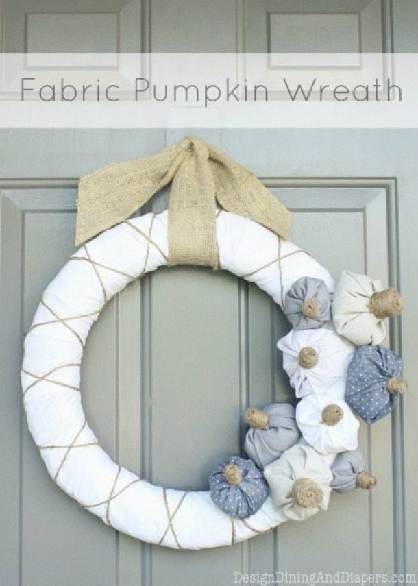 15 Great DIY Fall Farmhouse Wreaths and Centerpieces - thanksgiving centerpieces, DIY Thanksgiving Centerpieces, DIY Fall Farmhouse Wreaths and Centerpieces, DIY Fall Farmhouse Wreaths, DIY Fall Farmhouse Centerpieces, DIY Fall Centerpieces