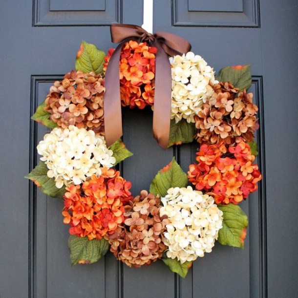 15 Great DIY Fall Farmhouse Wreaths - Fall Farmhouse Wreaths, DIY Fall Wreaths, DIY Fall Farmhouse Wreaths