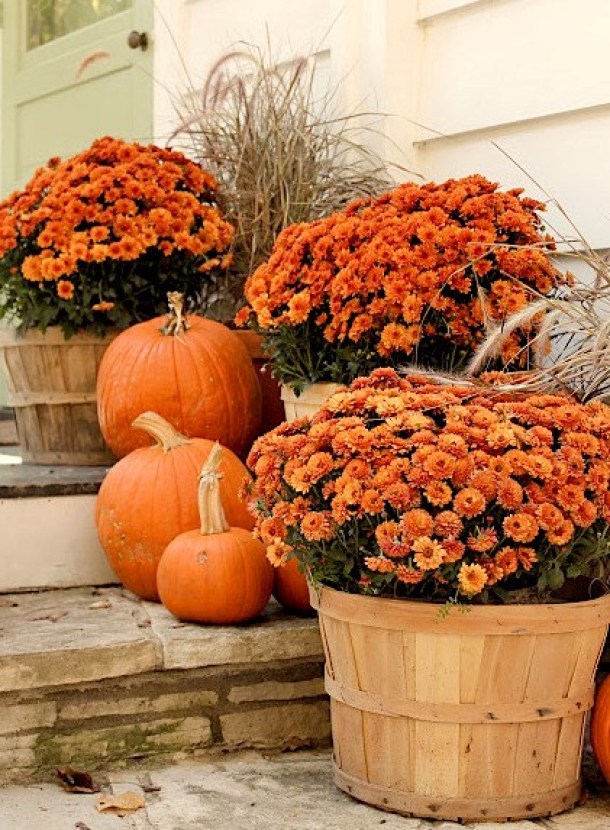 15 Cheap and Easy Fall Porch Decor Ideas (Part 2) - Fall Porch Decor Ideas, fall porch decor, DIY Fall Porch Decor Ideas