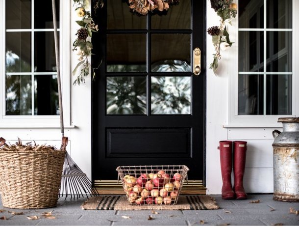 15 Cheap and Easy Fall Porch Decor Ideas (Part 1) - Fall Porch Decor Ideas, DIY Fall Porch Decor Ideas, DIY Fall Porch