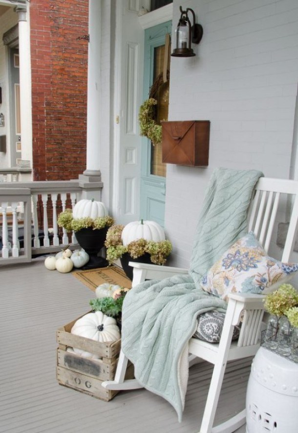 15 Cheap and Easy Fall Porch Decor Ideas (Part 1) - Fall Porch Decor Ideas, DIY Fall Porch Decor Ideas, DIY Fall Porch