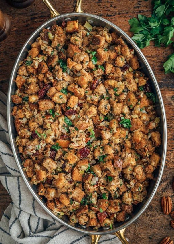 15 Thanksgiving Stuffing Recipes (Part 1) - Traditional Thanksgiving Recipes, Thanksgiving Stuffing Recipes, Thanksgiving Stuffing Recipe, Thanksgiving Stuffing, Thanksgiving recipes, Stuffing Recipes