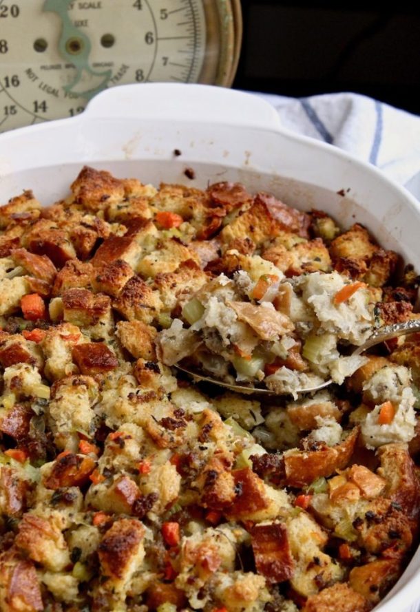 15 Thanksgiving Stuffing Recipes (Part 1) - Traditional Thanksgiving Recipes, Thanksgiving Stuffing Recipes, Thanksgiving Stuffing Recipe, Thanksgiving Stuffing, Thanksgiving recipes, Stuffing Recipes