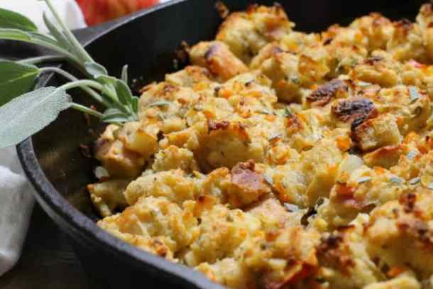 15 Thanksgiving Stuffing Recipes (Part 1) - Traditional Thanksgiving Recipes, Thanksgiving Stuffing Recipes, Thanksgiving Stuffing Recipe, Thanksgiving Stuffing, Thanksgiving recipes, Stuffing Recipes