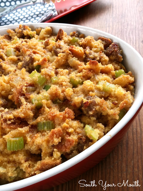 15 Thanksgiving Stuffing Recipes (Part 1) - Traditional Thanksgiving Recipes, Thanksgiving Stuffing Recipes, Thanksgiving Stuffing Recipe, Thanksgiving Stuffing, Thanksgiving recipes, Stuffing Recipes