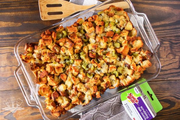 15 Thanksgiving Stuffing Recipes (Part 1) - Traditional Thanksgiving Recipes, Thanksgiving Stuffing Recipes, Thanksgiving Stuffing Recipe, Thanksgiving Stuffing, Thanksgiving recipes, Stuffing Recipes