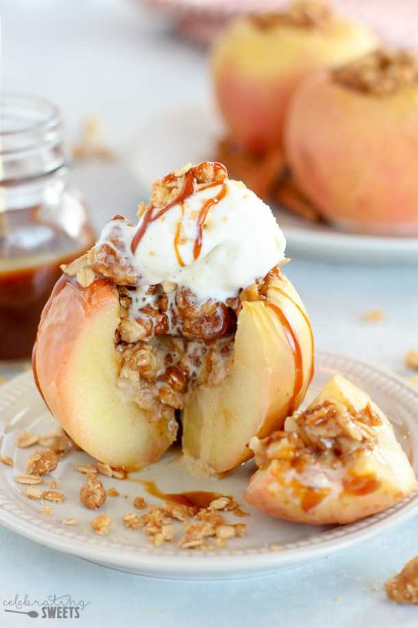 15 Irresistible Apple Desserts to Try This Fall (Part 2) - Holiday Apple Desserts, apple recipes, apple desserts