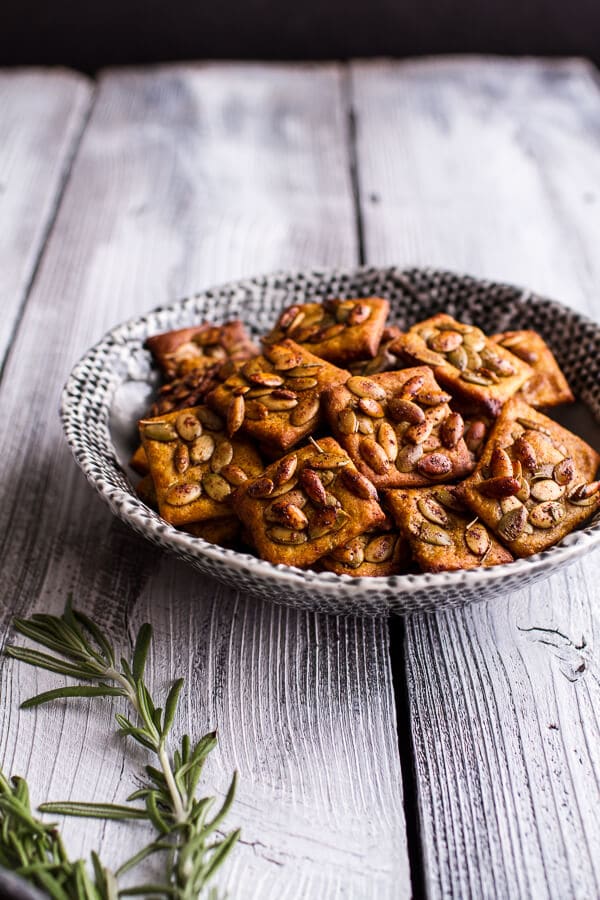 15 Thanksgiving Appetizers to Feed a Crowd - Thanksgiving recipes, Thanksgiving Appetizers, Bite Appetizers, Appetizers