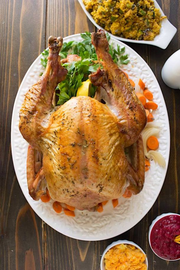 15 Best Thanksgiving Roast Turkey Recipes - Traditional Thanksgiving Recipes, Thanksgiving Turkey Recipes, Thanksgiving Turkey, Thanksgiving Roast Turkey Recipes, Thanksgiving recipes